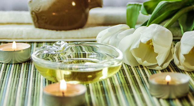 Ayurvedic Oil Massage: 4 Ways to Warm Your Oil