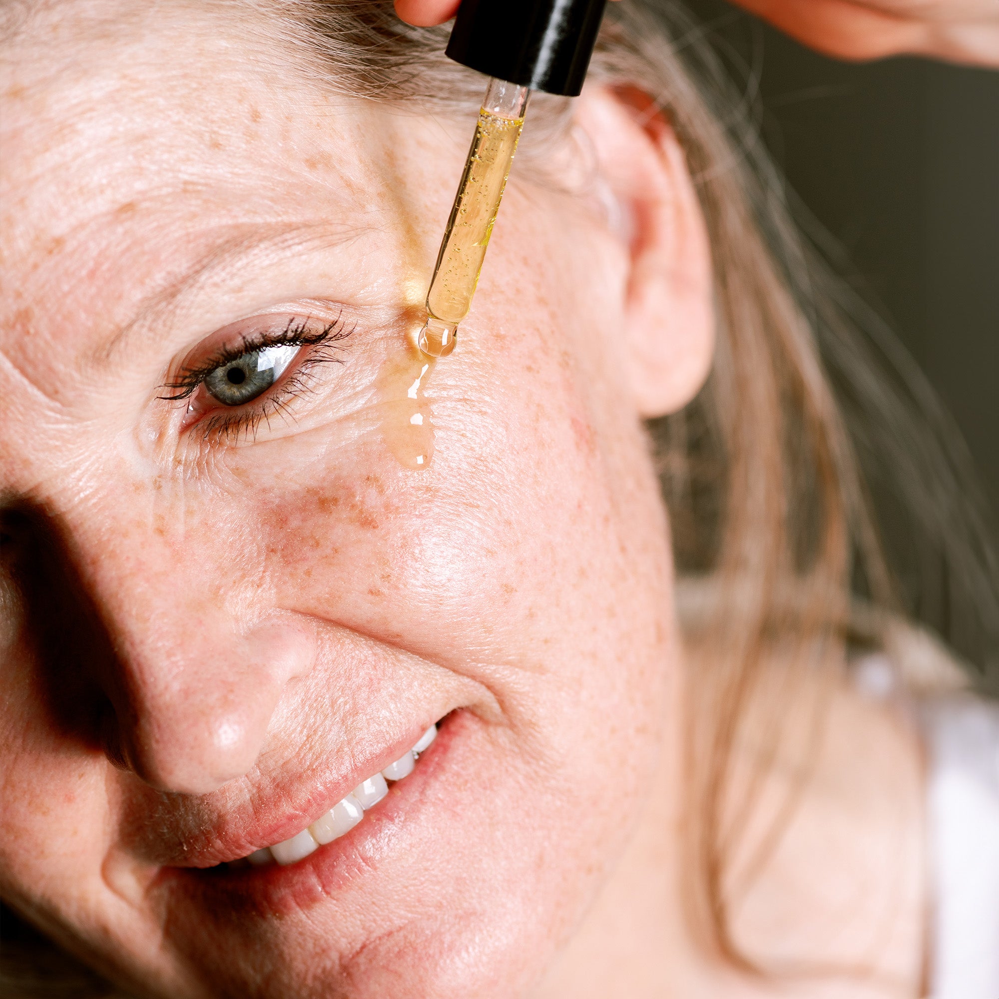 Botanical face oil and ayurvedic skincare