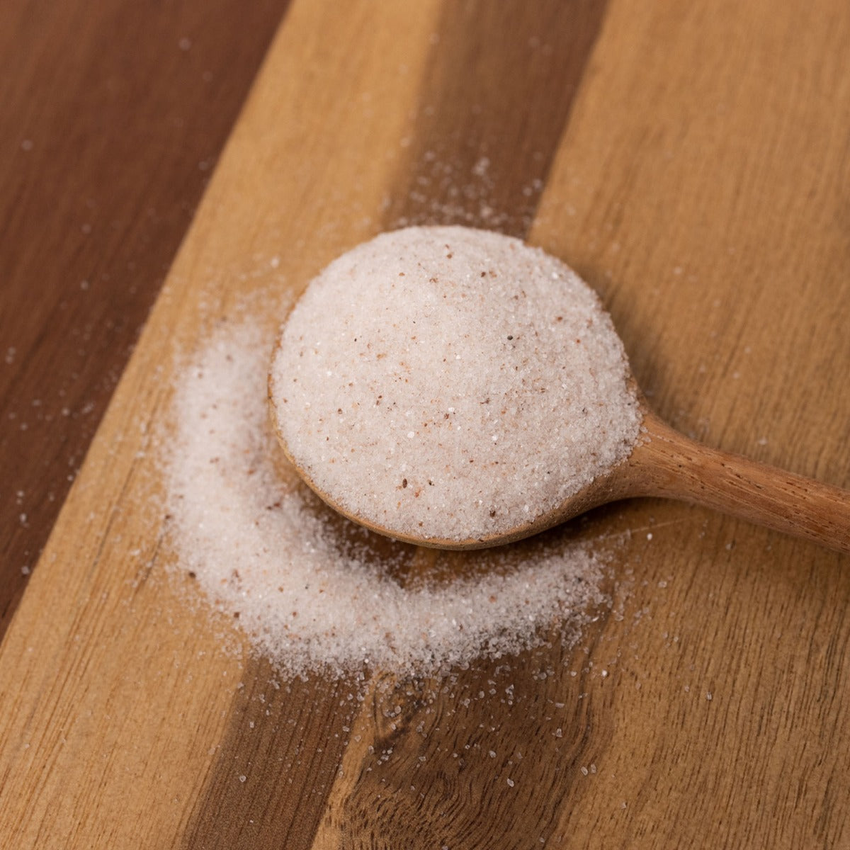 spice jar: Salt, Natural Mineral on spoon