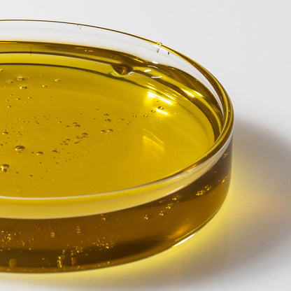 shirodhara oil in dish